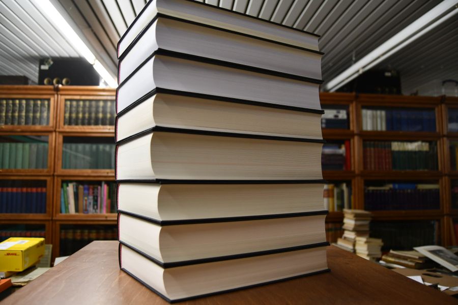 Verhandlungen der 13. Evangelischen Landessynode in den Jahren 2002 bis 2007. Protokollbände I-III und Beilagenbände IV-VIII (komplett).