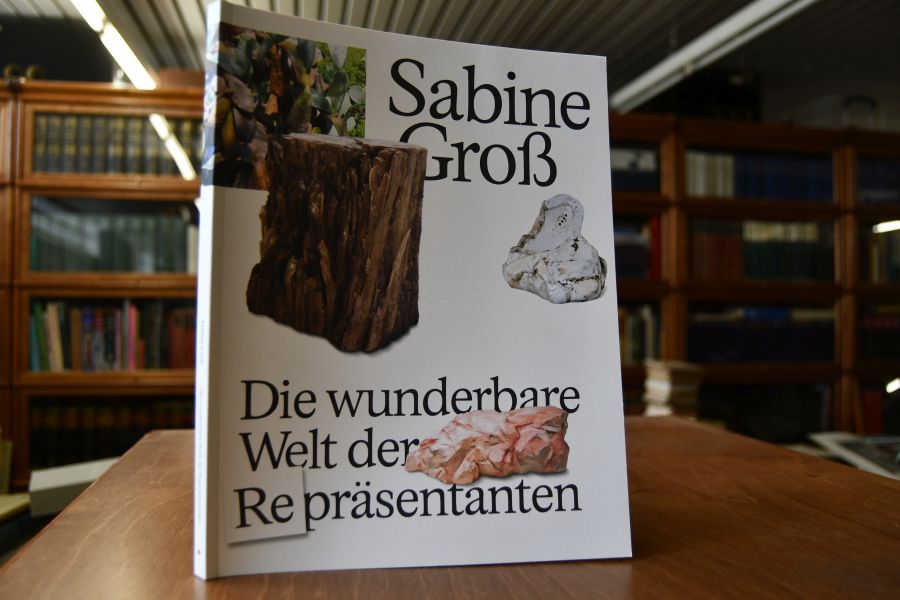 Sabine Groß - die wunderbare Welt der Repräsentanten = Sabine Groß - the wonderful world of representatives.
