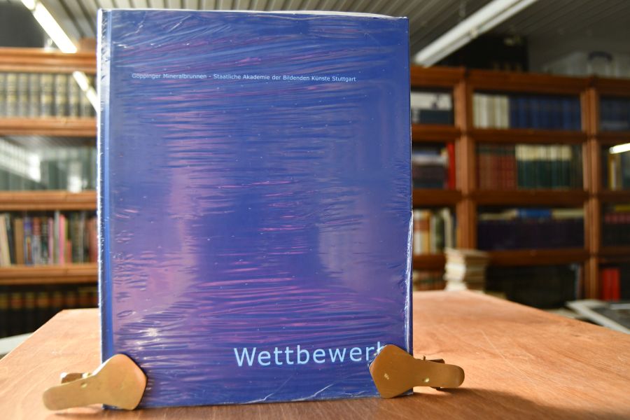 Wettbewerb. Göppinger Mineralbrunnen - Staatliche Akademie der Bildenden Künst Stuttgart. Wettbewerb zur Gestaltung des Kreisverkehrs Nördliche Ringstraße / Lorcher Straße in Göppingen an der Fils.