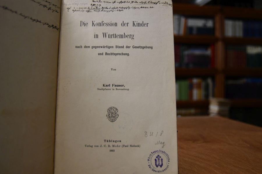 Die Konfession der Kinder in Württemberg nach dem gegenwärtigen Stand der Gesetzgebung und Rechtsprechung.