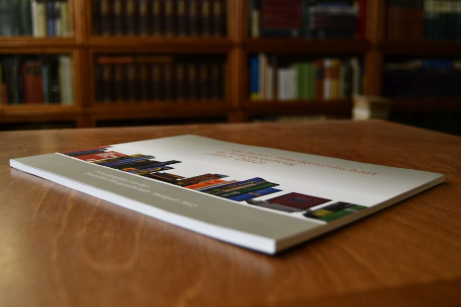 Festschrift 200 Jahre Bibelgesellschaft in Württemberg (1812 - 2012).