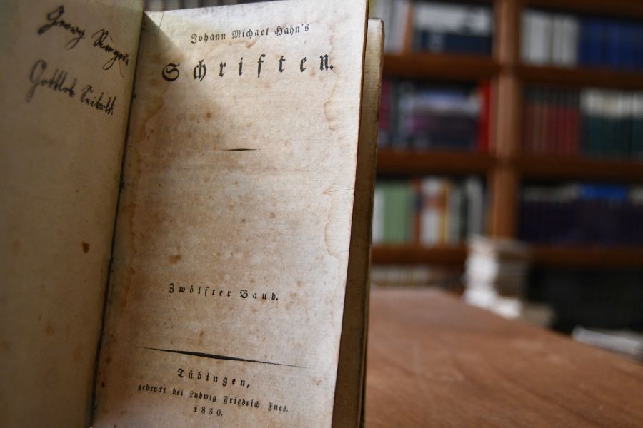 Send-Briefe über einzelne Capitel aus dem alten und neuen Testament und Antworten auf Fragen über Herzenserfahrungen. Send-Briefe über einzelne Capitel aus dem alten und neuen Testament und Antworten auf Fragen über Herzenserfahrungen. Nebst einem Anhang von Briefen über das hohe Lied Salomo und einigen Liedern.