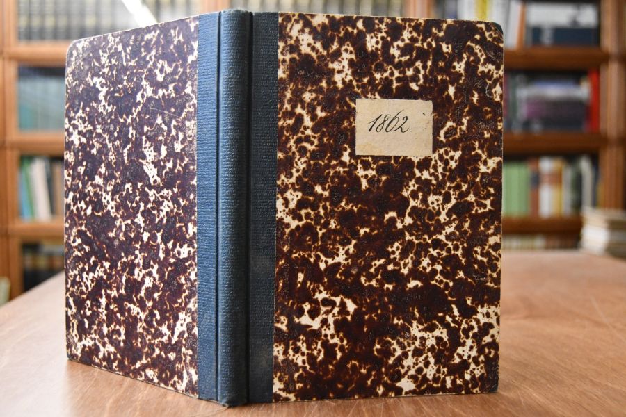 Berthold Auerbach`s deutscher Volks-Kalender auf das Jahr 1862. Mit Beiträgen von Karl Andree, A.Bernstein, Ernst Engel, Berthold Sigismund, Rudolf Virchow und Bildern nach Originalzeichnungen von Wilhelm v. Kaulbach, Ed. Ille und Paul Thumann. Xylographie von Wilh. Aarland. Nebst einem populär-astronomischen Kalendarium.