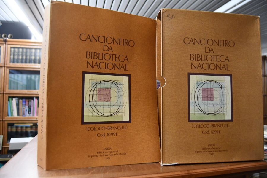 Cancioneiro da Biblioteca Nacional (Colocci-Brancuti) Cod. 10991. 1 Reproducao Facsimilada.