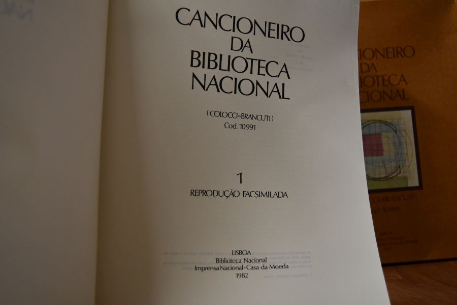 Cancioneiro da Biblioteca Nacional (Colocci-Brancuti) Cod. 10991. 1 Reproducao Facsimilada.