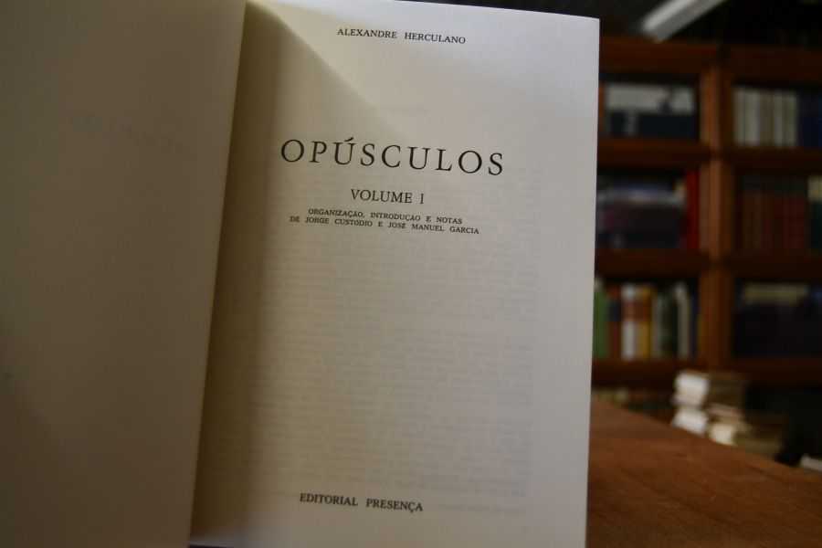 Opusculos I + II + III.
