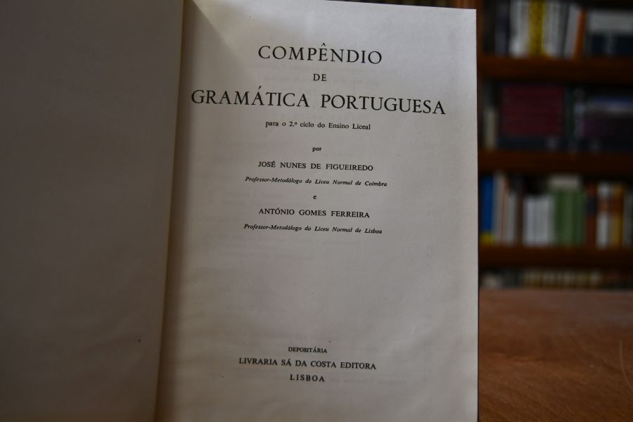 Compendio de Gramatica Portoguesa.