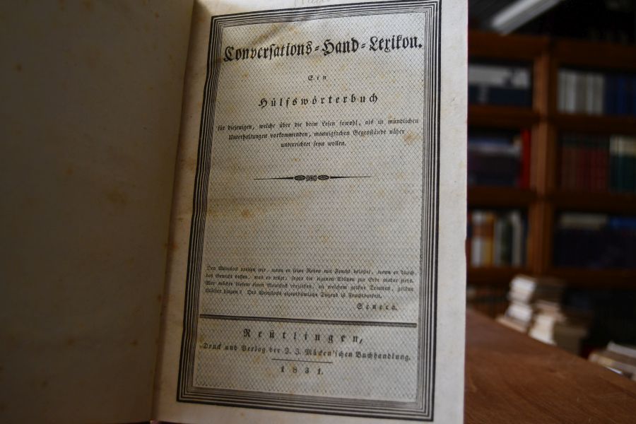 Conversations-Hand-Lexikon. Ein Hülfswörterbuch für diejenigen, welche über die beim Lesen sowohl, als in mündlichen Unterhaltungen vorkommenden, mannigfachen Gegenstände näher unterrichtet seyn wollen.