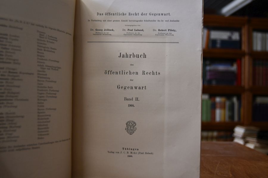 Jahrbuch des öffentlichen Rechts der Gegenwart Band II.