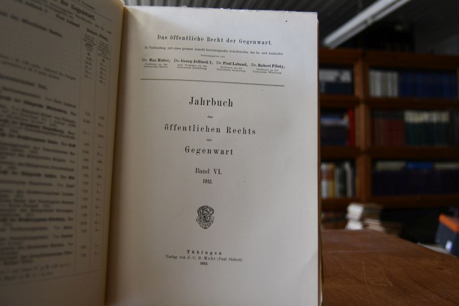 Jahrbuch des öffentlichen Rechts der Gegenwart Band VI.
