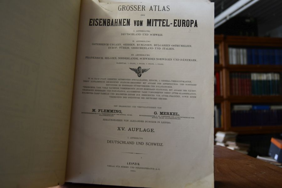 Grosser Atlas der Eisenbahnen von Mittel-Europa. I.Abtheilung Deutschland und Schweiz, II. Abtheilung Österreich-Ungarn, Serbien, Rumänien, Bulgarien-Ostrumelien, Europ.Türkei,Griechenland und Italien, III. Abtheilung Frankreich, Belgien, Niederlande, Schweden-Norwegen und Dänemark.