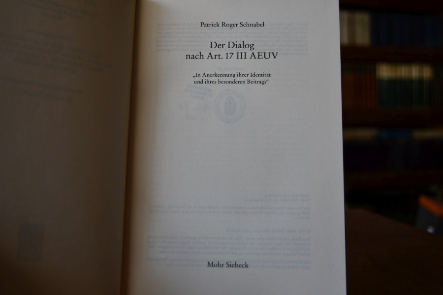 Der Dialog nach Art. 17 III AEUV "in Anerkennung ihrer Identität und ihres besonderen Beitrags".