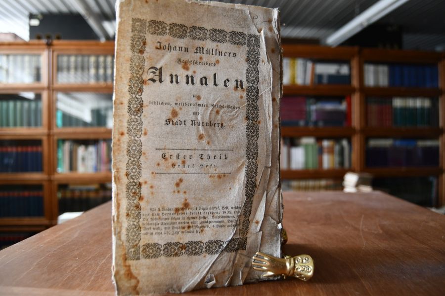 Johann Müllners Rathschreibers Annalen der löblichen, weitberühmten Reichs-Vesten und Stadt Nürnberg. Erster Theil Von der ältesten Zeit bis zum Jahre 1350. 10 Hefte (Alles Erschienene).