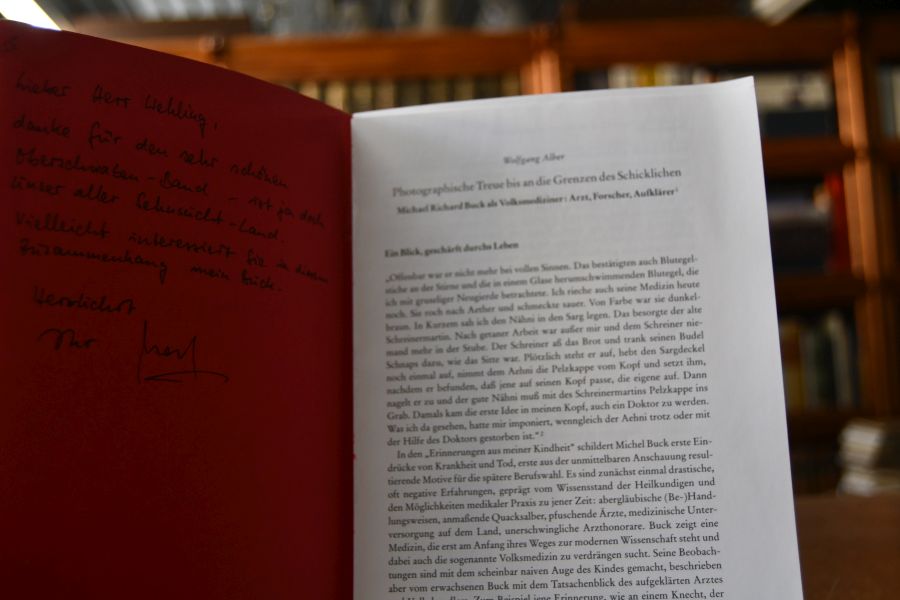 Photographische Treue bis an die Grenzen des Schicklichen. Michael Richard Buck als Volksmediziner Arzt, Forscher, Aufklärer.