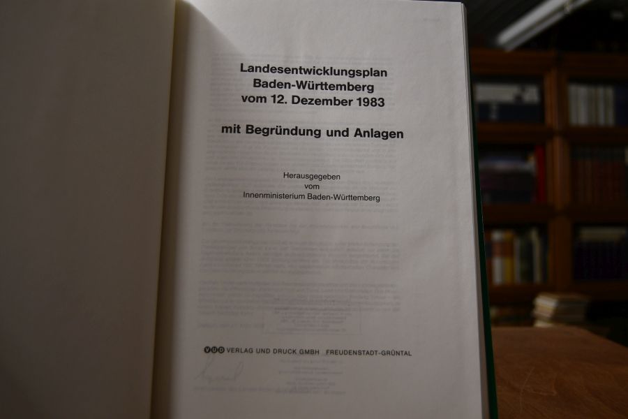 Landesentwicklungsplan Baden-Württemberg vom 12. Dezember 1983 mit Begründung und Anlagen