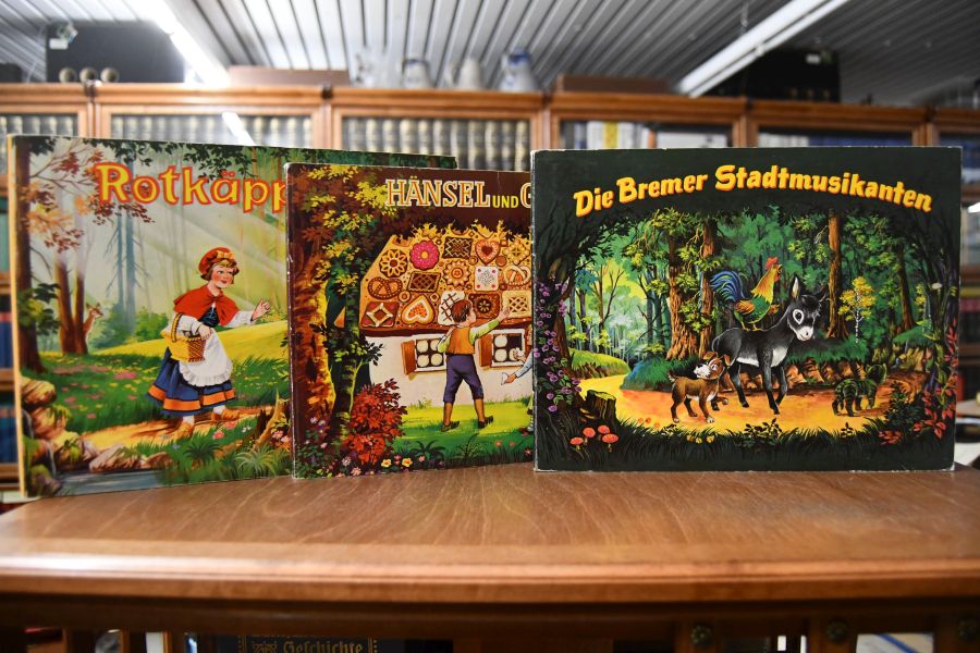 3 Pop-up-Bilderbücher Die Bremer Stadtmusikanten; Hänsel und Gretel; Rotkäppchen.