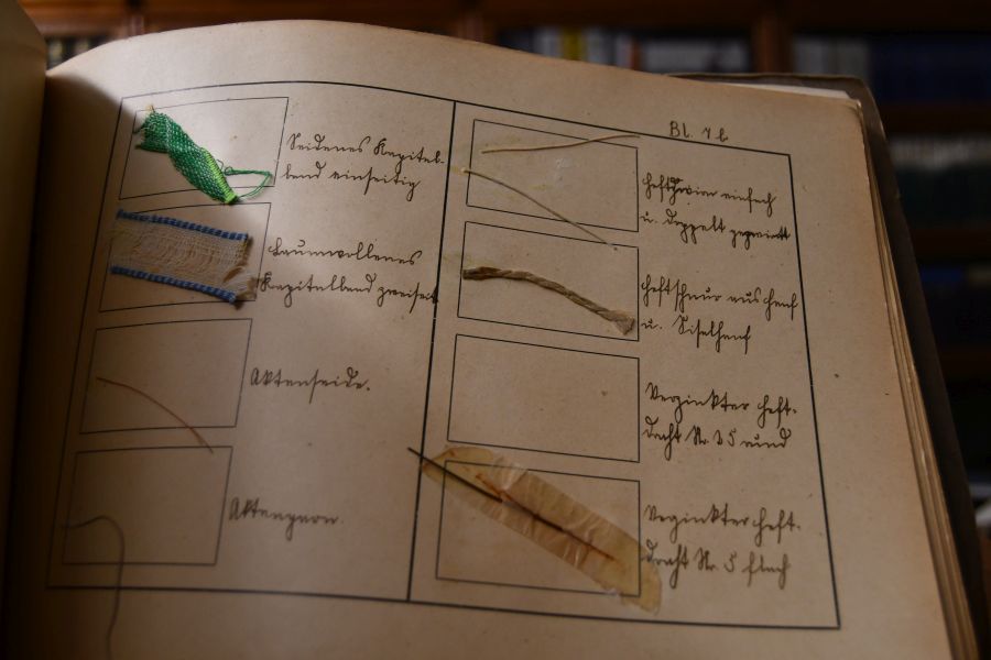 Kurzgefaßte Materialienkunde für Buchbinder und verwandte Berufe.