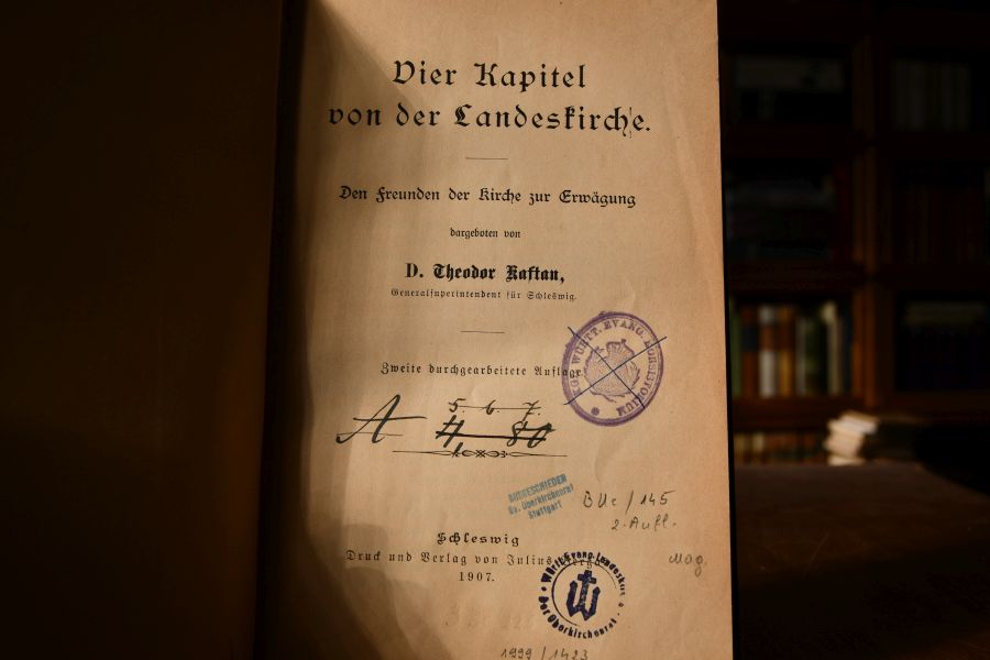 Vier Kapitel von der Landeskirche. Den Freunden der Kirche zur Erwägung.