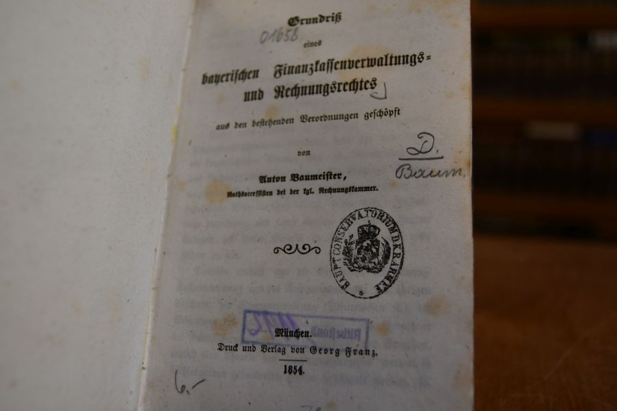 Grundriß eines bayerischen Finanzkassenverwaltungs- und Rechnungsrechtes aus den bestehenden Verordnungen geschöpft.