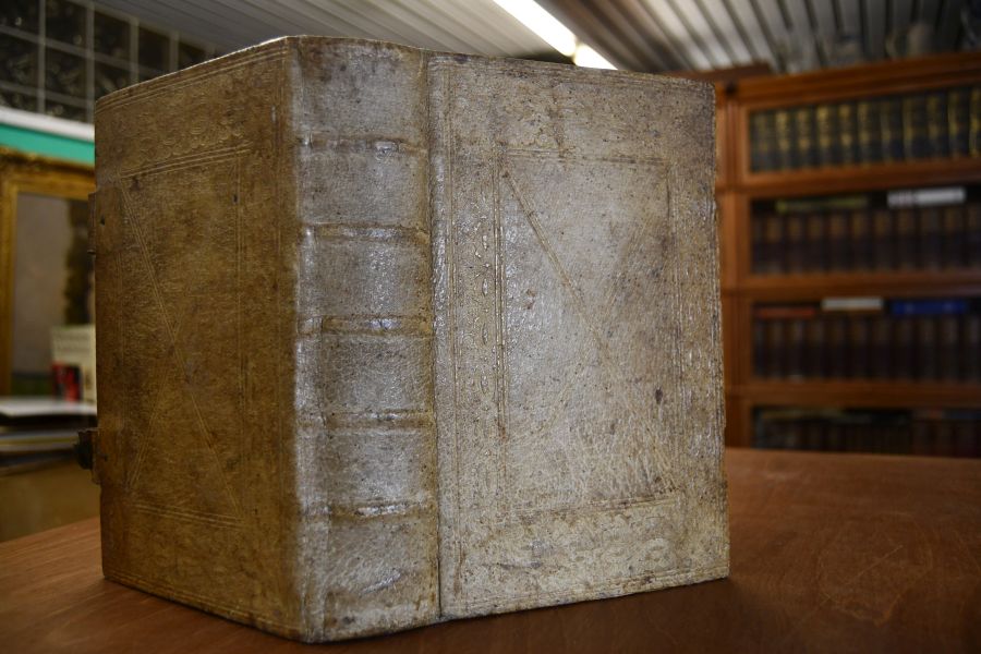 Predigten über den zweiten Jahrgang der in Württemberg eingeführten evangelischen Abschnitte auf alle Sonn-, Fest- und Feiertage. Zur Gründung einer Pfarrbesoldung für die Gemeinde Wilhelmsdorf herausgegeben von evangelischen Predigern Würtenberg`s.