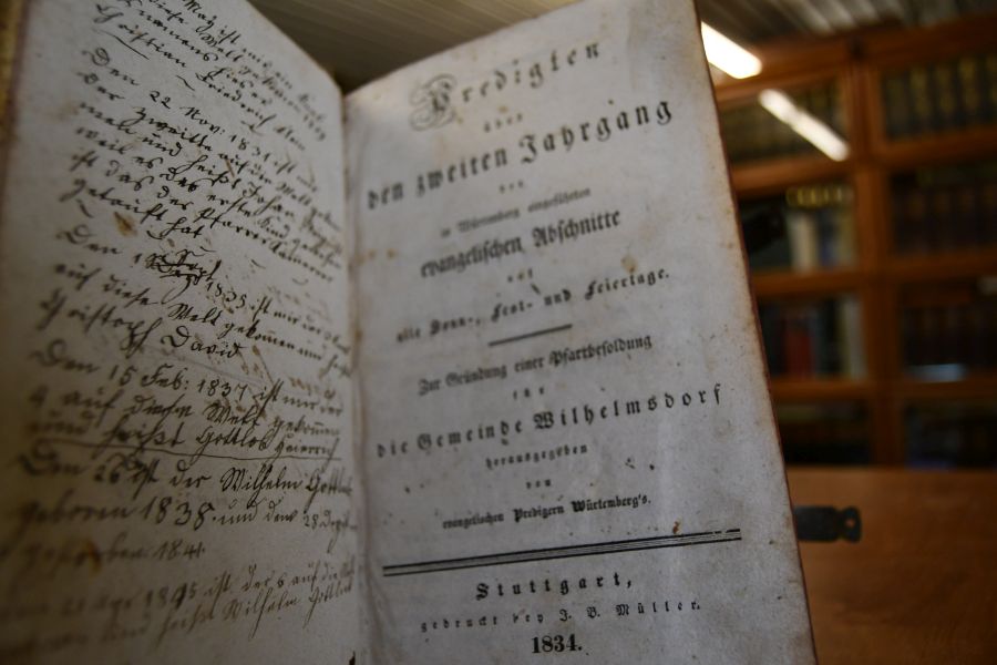 Predigten über den zweiten Jahrgang der in Württemberg eingeführten evangelischen Abschnitte auf alle Sonn-, Fest- und Feiertage. Zur Gründung einer Pfarrbesoldung für die Gemeinde Wilhelmsdorf herausgegeben von evangelischen Predigern Würtenberg`s.