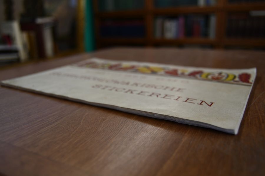 Tschechoslowakische Stickereien.