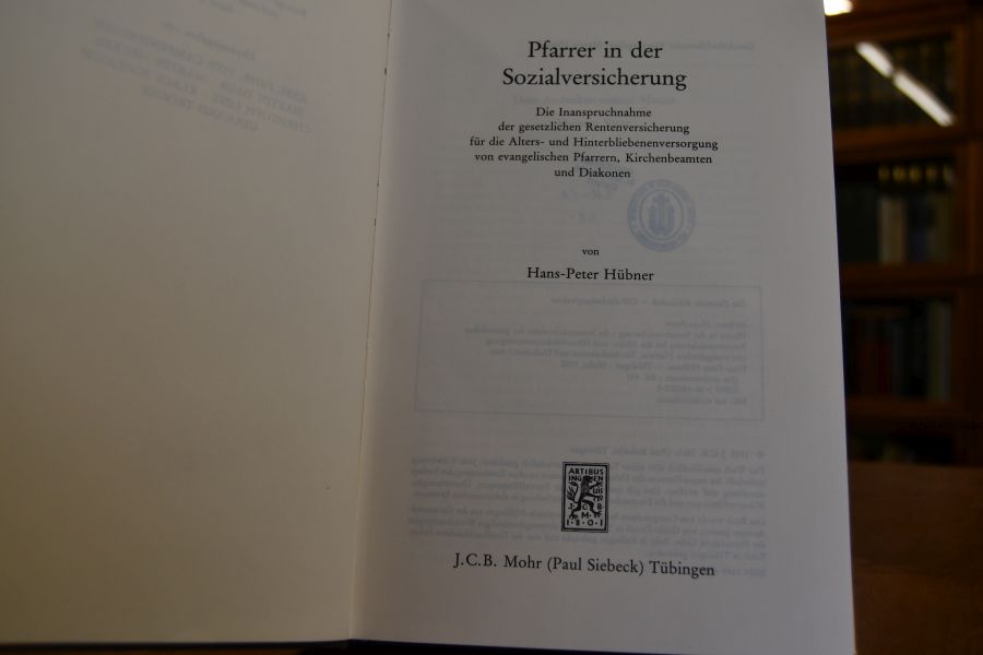 Pfarrer in der Sozialversicherung. Die Inanspruchnahme der gesetzlichen Rentenversicherung für die Alters- und Hinterbliebenenversorgung von evangelischen Pfarrern, Kirchenbeamten und Diakonen.