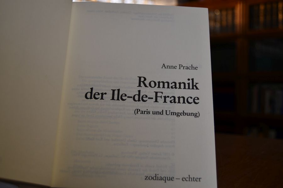 Romanische der Ile-de-France (Paris und Umgebung).