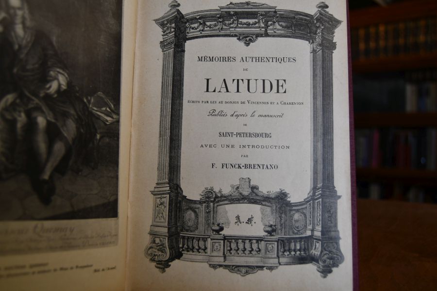 Memoires authentiques de Latude. Ecrits par lui au Donjon de Vincennes et a Charenton. Publies d`apres de manuscrit de Saint-Petersbourg. Avec unu introduction par F. Funck-Brentano.