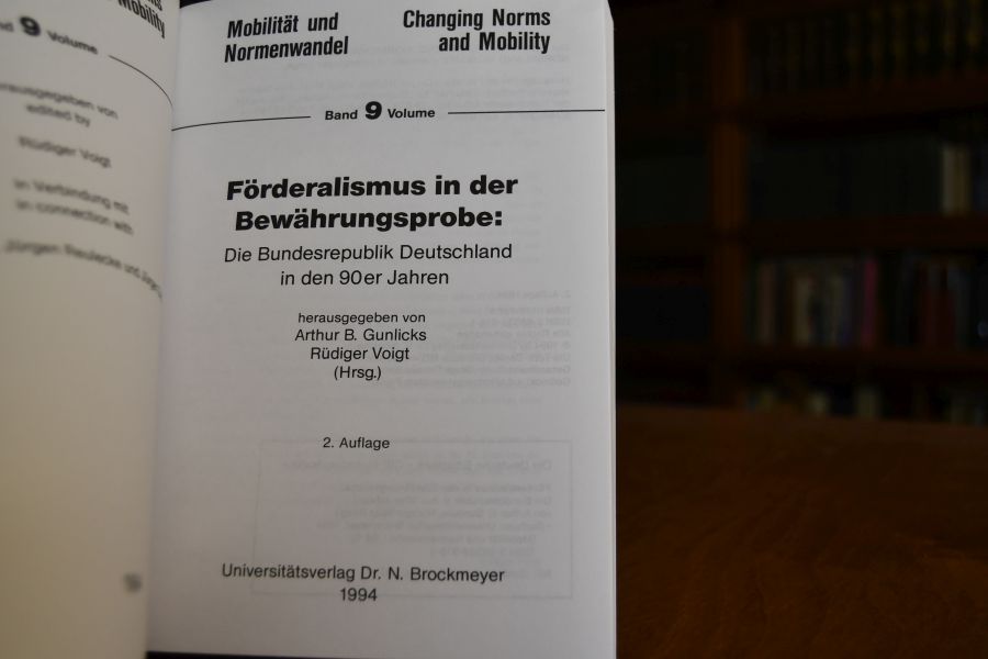 Föderalismus in der Bewährungsprobe. Die Bundesrepublik Deutschland in den 90er Jahren.