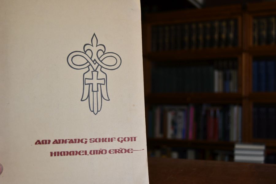 Am Anfang schuf Gott Himmel und Erde. Eine Bildexegese zum biblischen Schöpfungssbericht.