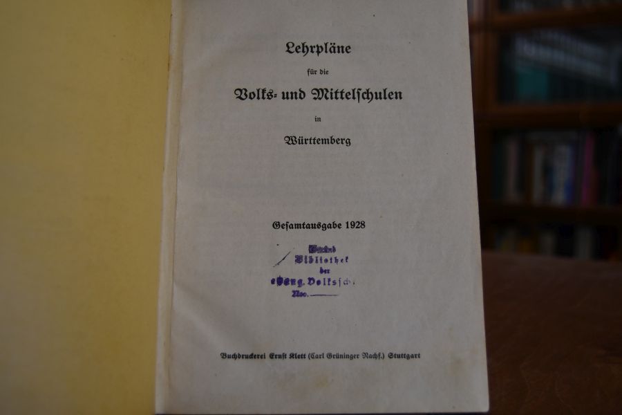 Lehrpläne für die Volks- und Mittelschulen in Württemberg. Gesamtausgabe 1928.