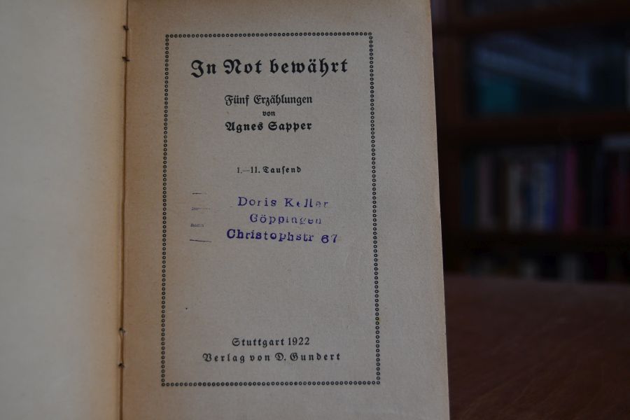 In Not bewährt. Fünf Erzählungen.