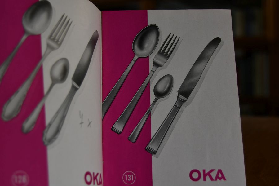 Der festliche Tisch mit OKA Bestecken. Beiliegend Preisliste vom 1.9.1953 und eine Aufstellung über Beilageteile.