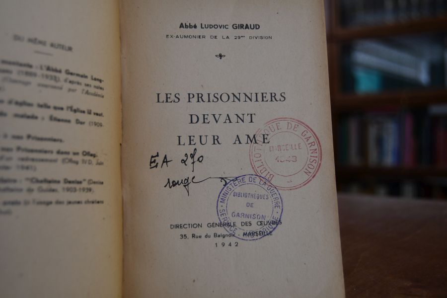 Les Prisonniers devant leur Ame.