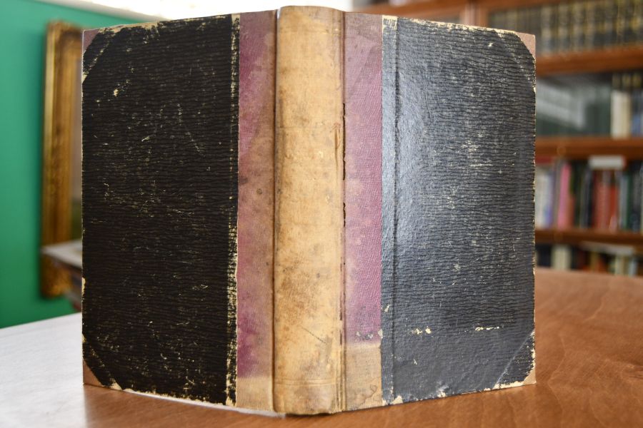 Beiträge zur Geschichte der Bastille in Auszügen und Abschriften einiger merkwürdigen und authentischen Papiere,die bei der Eroberung derselben gefunden wurden. 3 Stücke in einem Band.