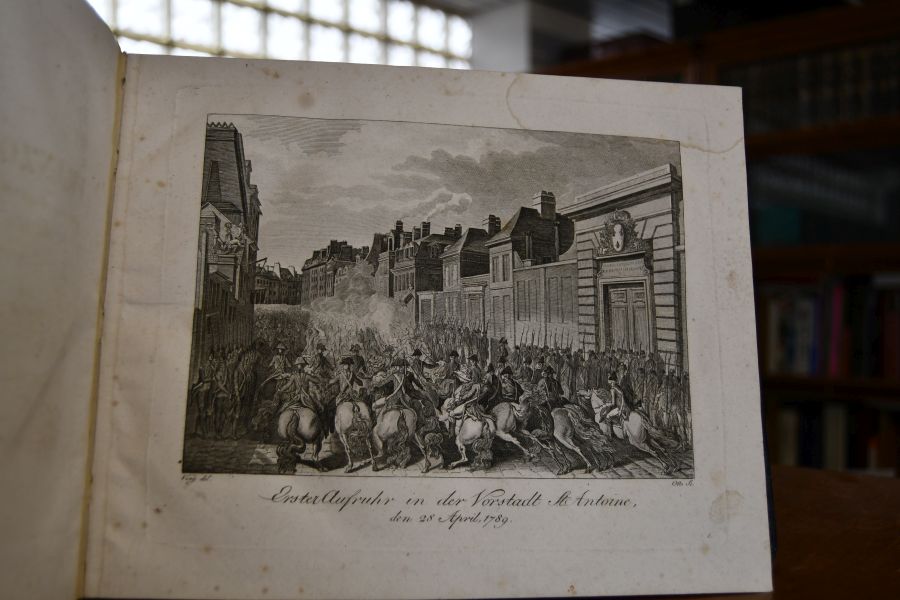 Denkbuch der Französischen Revolution vom ersten Aufruhr in der Vorstadt S. Antoine den 28. Apr. 1789 bis zum Todestag Ludwigs XVI. den 21. Jänner 1793 in 42 Kupfern mit einem erläuternden Texte.