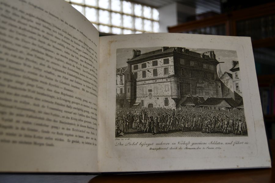 Denkbuch der Französischen Revolution vom ersten Aufruhr in der Vorstadt S. Antoine den 28. Apr. 1789 bis zum Todestag Ludwigs XVI. den 21. Jänner 1793 in 42 Kupfern mit einem erläuternden Texte.