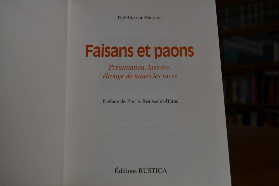Faisans et paons. Presentation, histoire, elevage et toutes les races.