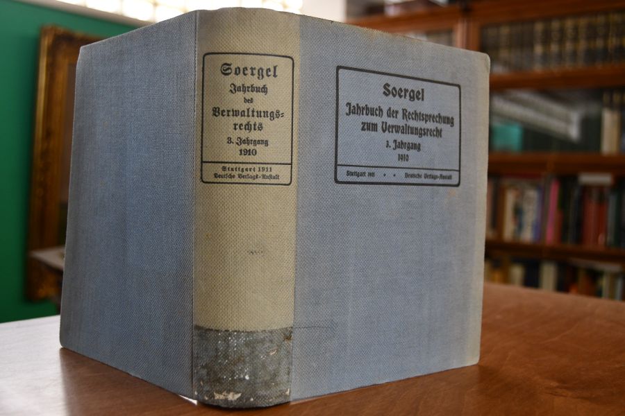 Jahrbuch der Rechtsprechung zum Verwaltungsrecht, enthaltend die gesamte Rechtsprechung zum Verfassungs-, Verwaltungs- und Versicherungsrecht. Reichs- und Landesrecht. 3. Jahrgang Rechtsprechung der Jahre 1909 und 1910.