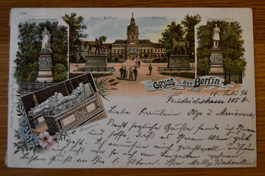 Litho. Gruss aus Berlin. Königl. Schloss Charlottenburg, Denkmal d. Königin Louise, Denkmal Friedr. Wilh. III., Mausoleum.
