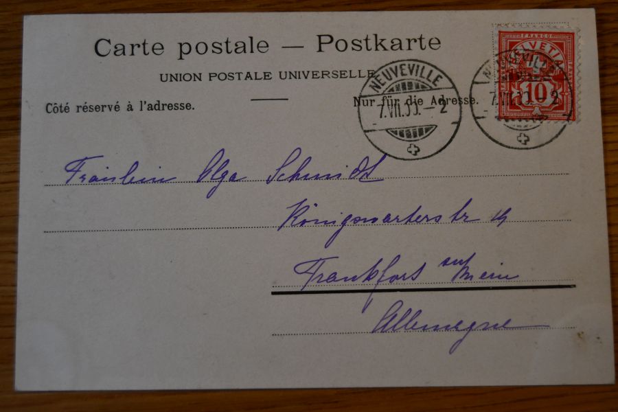 Neuchatel. Entree du chateau.