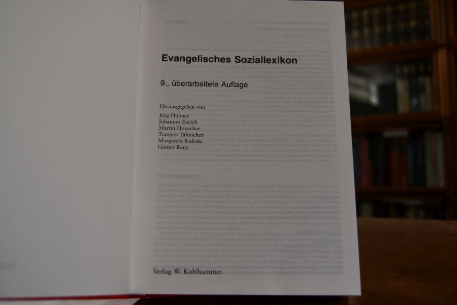 Evangelisches Soziallexikon.