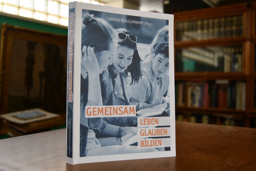 Gemeinsam Leben, Glauben, Bilden. Festschrift für Werner Baur zum Eintritt in den Ruhestand.