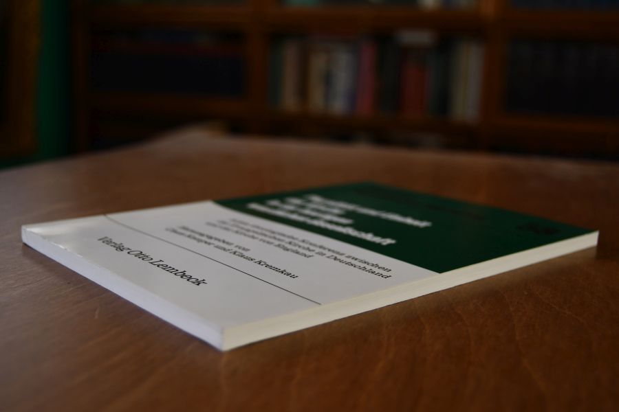 Pluralität und Einheit der Kirche in der heutigen westlichen Gesellschaft.