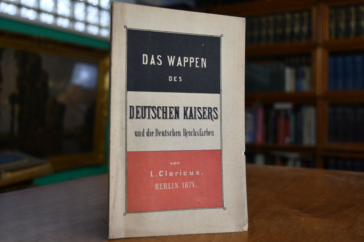 Das Wappen des deutschen Kaisers und die deutschen Reichsfarben. Mit besonderer Berücksichtigung der Hildebrandt-Miesteschen Broschüre "Ueber Wappen und Banner des deutschen Reichs."