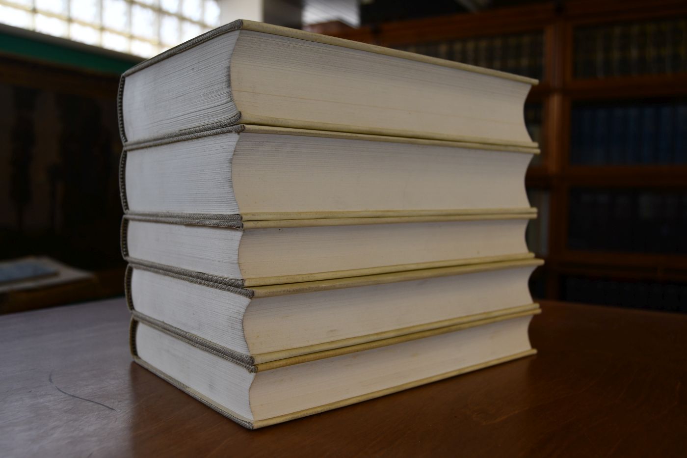 Geschichte der neuern evangelischen Theologie im Zusammenhang mit den allgemeinen Bewegungen des europäischen Denkens. 5 Bde. (komplett).