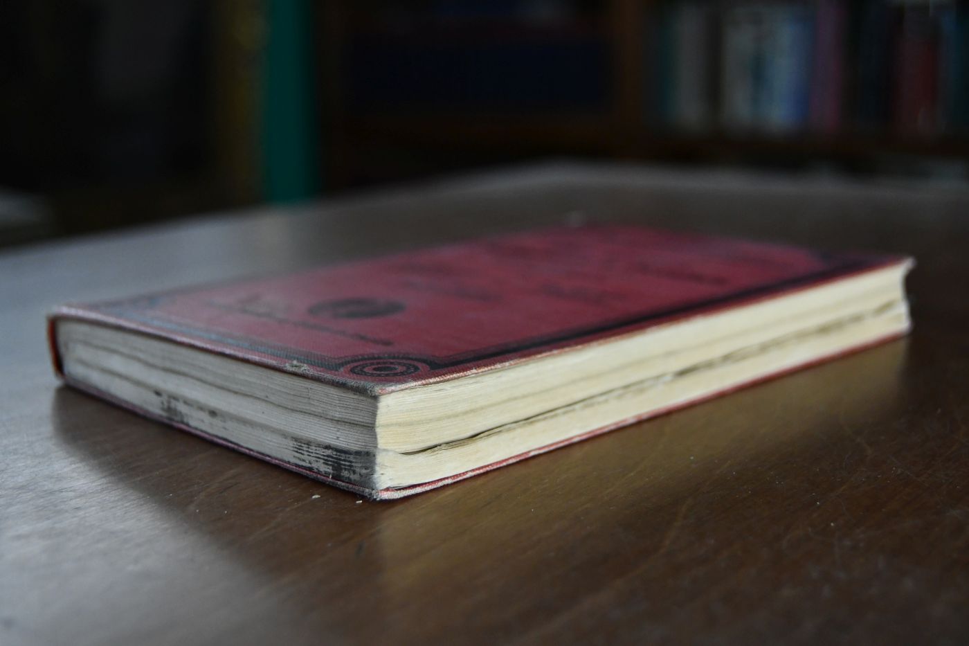 Der mittlere Justizdienst in Preußen. Gerichtliche Bestimmungen und Verwaltungsverfügungen unter Benutzung amtlichen Materials zusammengestellt. Beiliegend ein broschierter Nachtrag von 1929 mit den Seiten 340-448