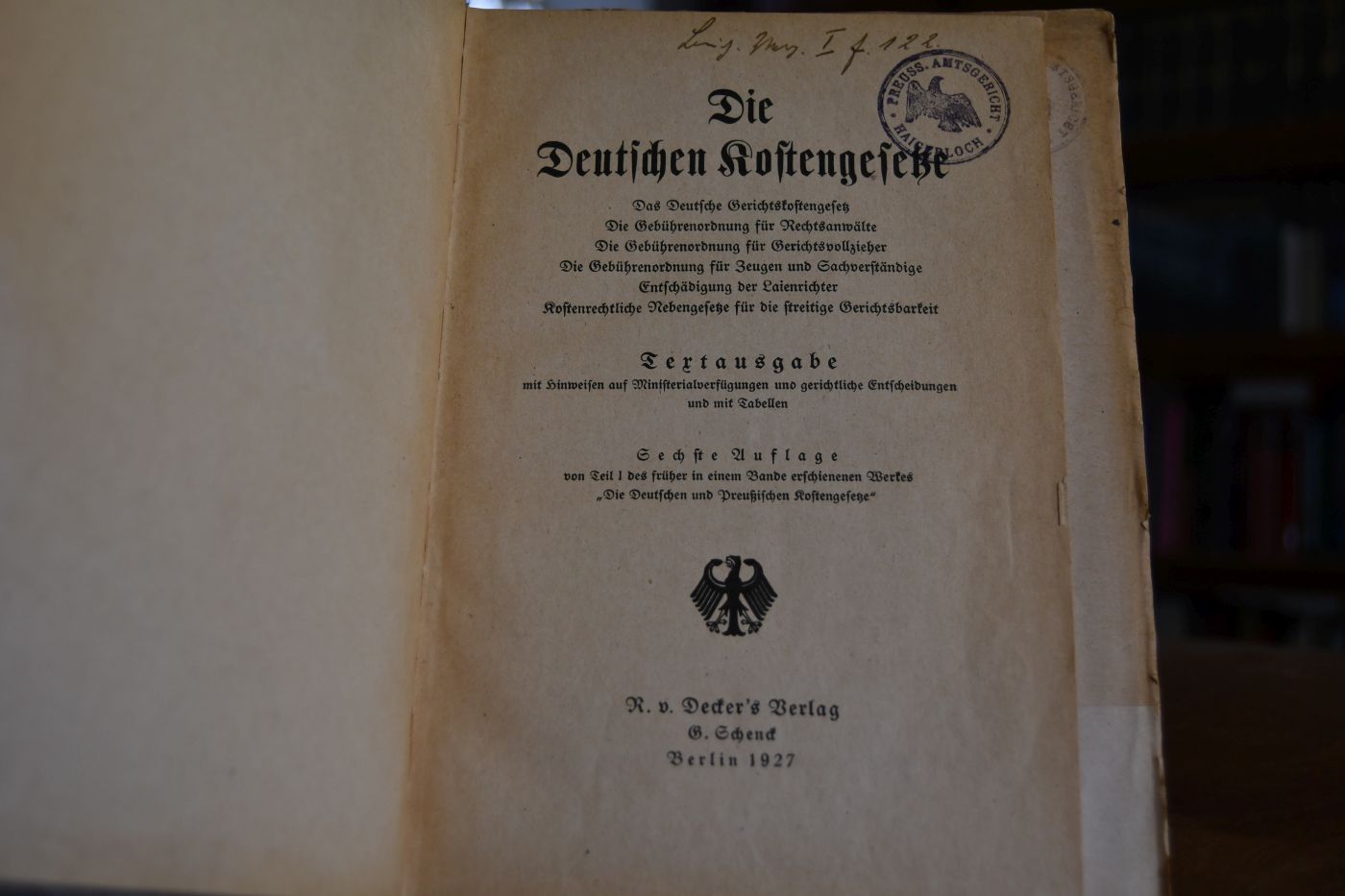Die deutschen Kostengesetze. Textausgabe mit Hinweisen auf Ministerialverfügungen und gerichtliche Entscheidungen und mit Tabellen.
