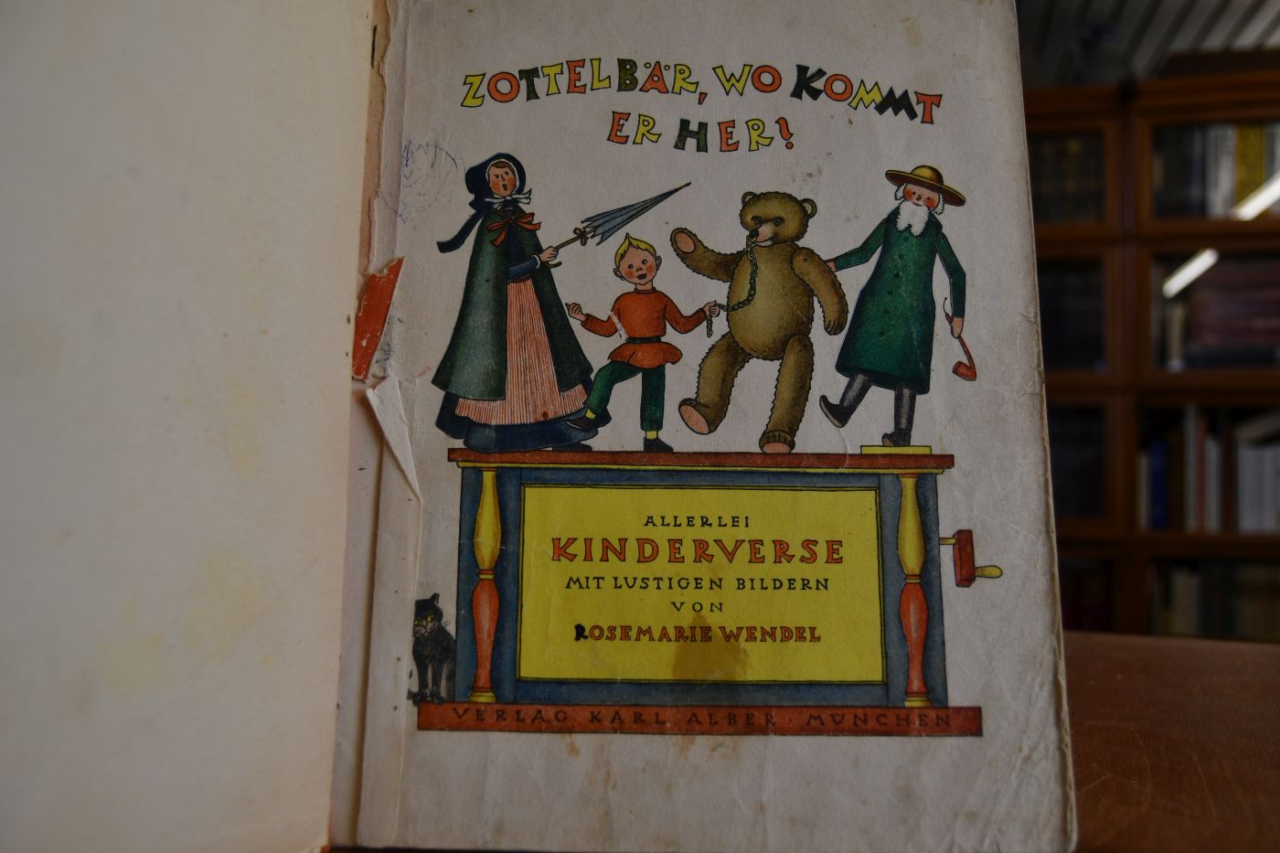 Zottelbär, wo kommt er her? Allerlei Kinderverse mit lustigen Bildern.